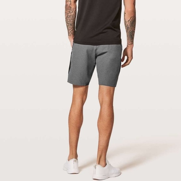 Lululemon Namaste At The Beach Short II *9" black gray size S - Picture 3 of 7